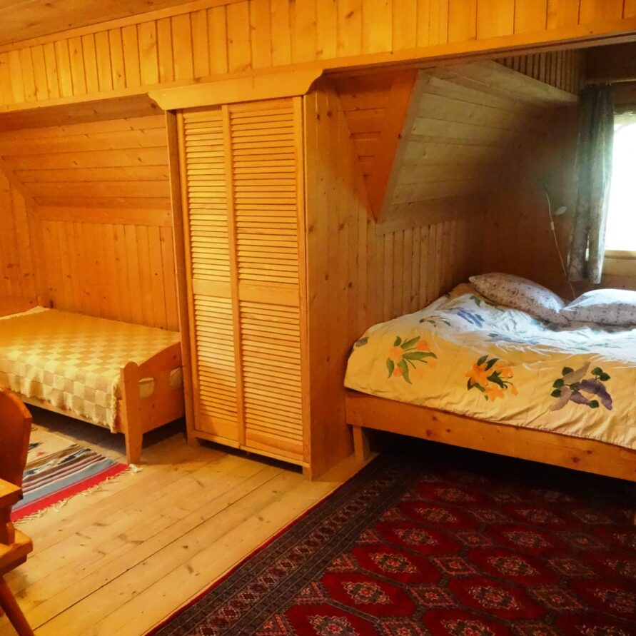 Family room, accommodation for 3-4 guests, private bathroom
